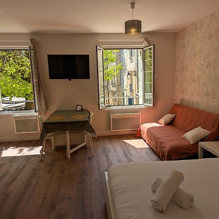 Studios Du Marche Au Bois Périgueux Екстериор снимка