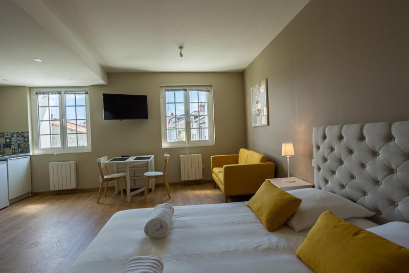 Studios Du Marche Au Bois Périgueux Екстериор снимка