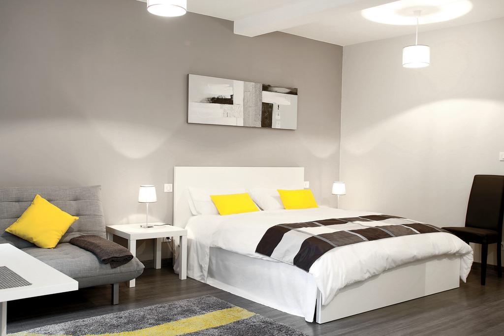 Studios Du Marche Au Bois Périgueux Стая снимка